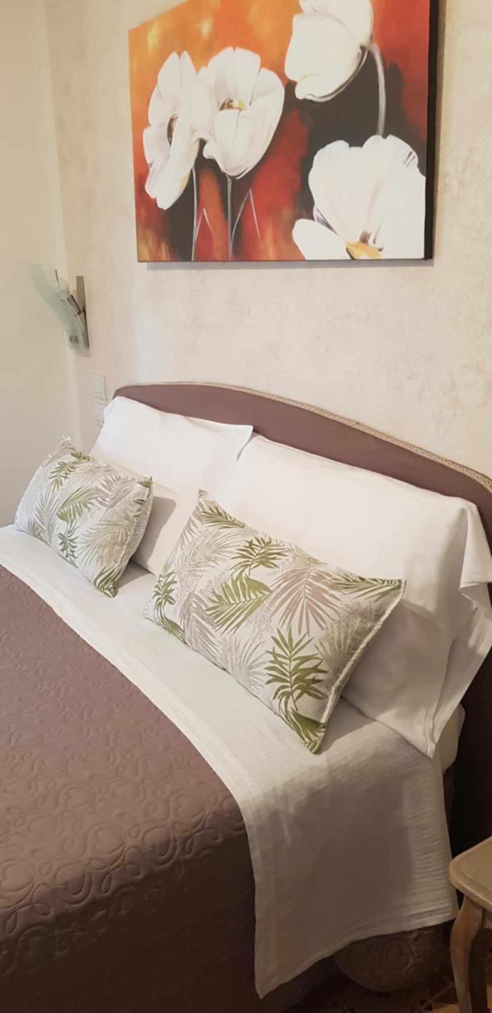 Hotel Margherita Meuble سيرمِيوني الغرفة الصورة